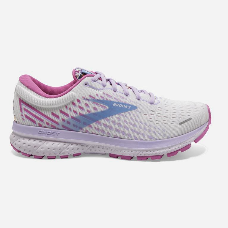 Tenis Brooks Ghost 13 - Zapatillas Para Correr En Asfalto Mujer - Blancas / Rosas (FRJY-24690)